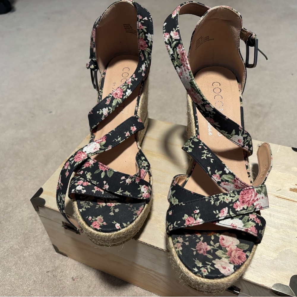 Coconuts By Matisse Black Floral Espadrille Wedge Sandals with Pink Roses